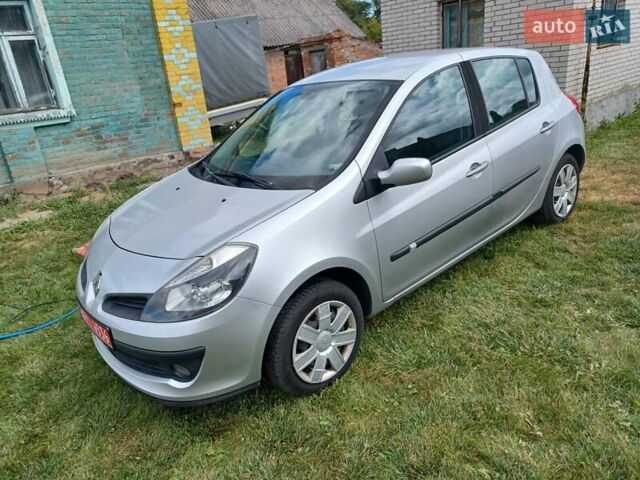 Серый Рено Клио, объемом двигателя 1.2 л и пробегом 190 тыс. км за 4100 $, фото 7 на Automoto.ua