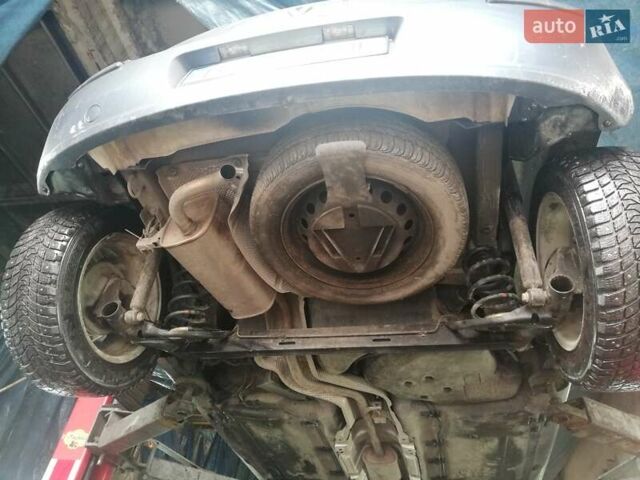 Сірий Рено Кліо, об'ємом двигуна 1.15 л та пробігом 205 тис. км за 3750 $, фото 10 на Automoto.ua