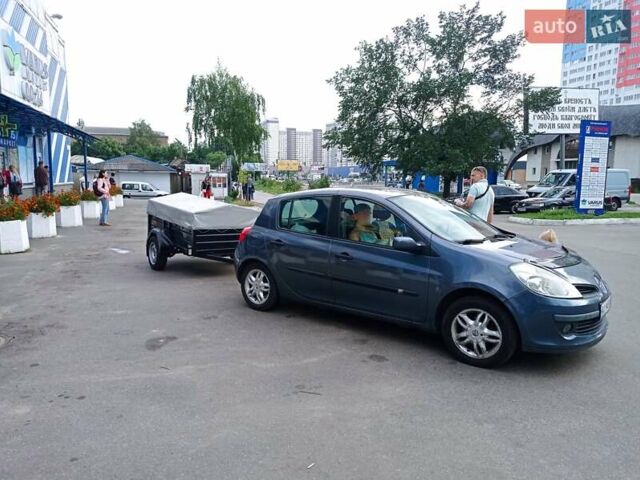 Сірий Рено Кліо, об'ємом двигуна 1.15 л та пробігом 205 тис. км за 3750 $, фото 8 на Automoto.ua