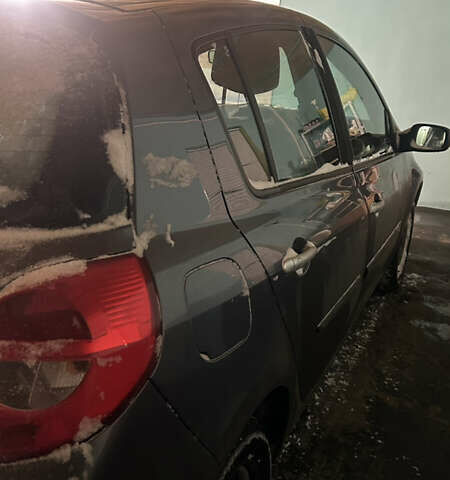 Сірий Рено Кліо, об'ємом двигуна 1.4 л та пробігом 205 тис. км за 4700 $, фото 4 на Automoto.ua