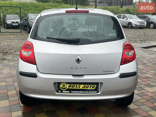 Сірий Рено Кліо, об'ємом двигуна 1.15 л та пробігом 220 тис. км за 3400 $, фото 5 на Automoto.ua