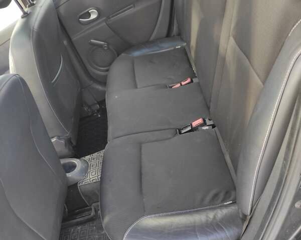 Сірий Рено Кліо, об'ємом двигуна 1.46 л та пробігом 240 тис. км за 4599 $, фото 14 на Automoto.ua