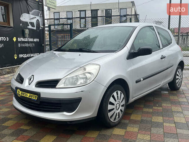 Сірий Рено Кліо, об'ємом двигуна 1.15 л та пробігом 220 тис. км за 3400 $, фото 2 на Automoto.ua