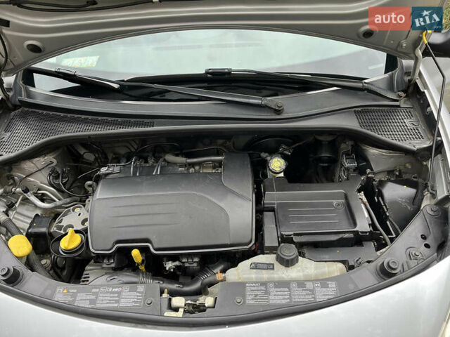 Серый Рено Клио, объемом двигателя 1.2 л и пробегом 80 тыс. км за 5400 $, фото 10 на Automoto.ua