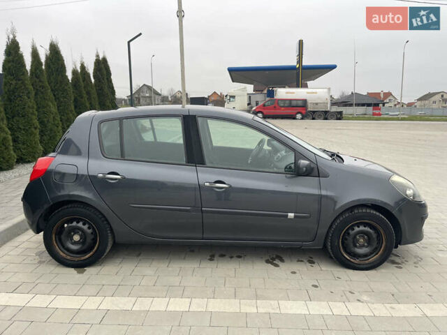 Сірий Рено Кліо, об'ємом двигуна 1.2 л та пробігом 298 тис. км за 3750 $, фото 8 на Automoto.ua