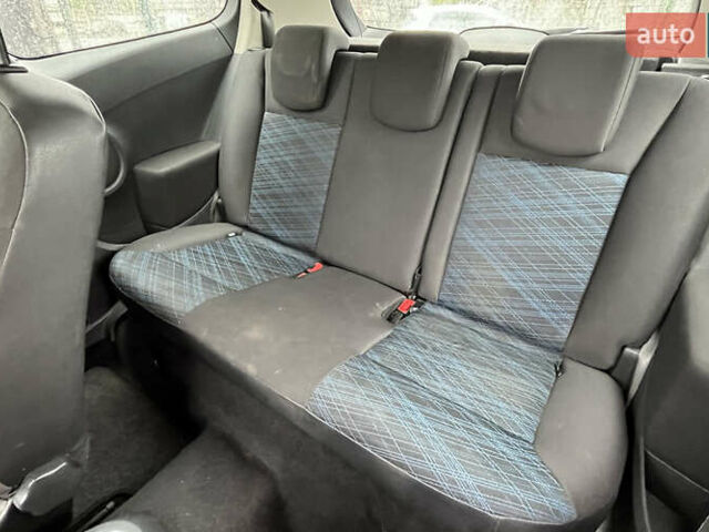 Сірий Рено Кліо, об'ємом двигуна 1.15 л та пробігом 220 тис. км за 3400 $, фото 19 на Automoto.ua