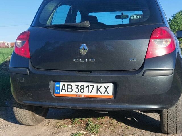 Серый Рено Клио, объемом двигателя 1.1 л и пробегом 230 тыс. км за 3700 $, фото 6 на Automoto.ua