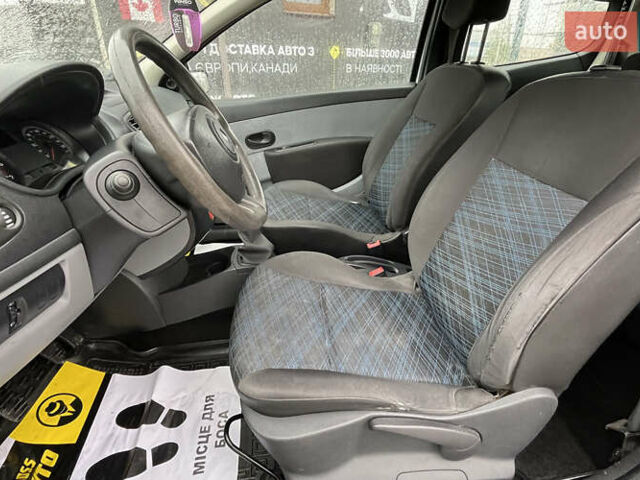 Сірий Рено Кліо, об'ємом двигуна 1.15 л та пробігом 220 тис. км за 3400 $, фото 14 на Automoto.ua