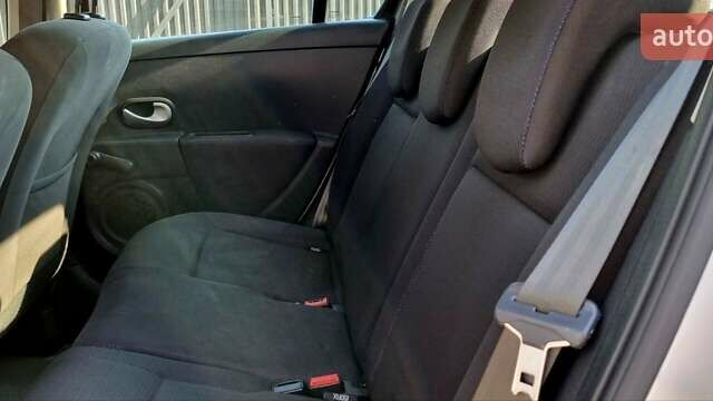 Сірий Рено Кліо, об'ємом двигуна 1.6 л та пробігом 178 тис. км за 6400 $, фото 10 на Automoto.ua
