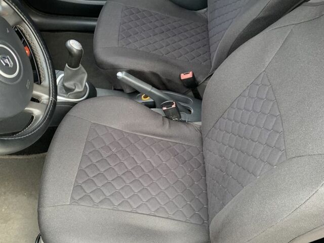 Сірий Рено Кліо, об'ємом двигуна 1.1 л та пробігом 300 тис. км за 3850 $, фото 18 на Automoto.ua