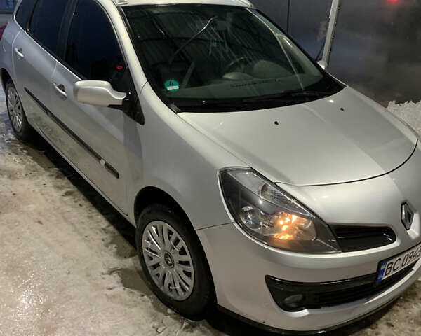 Сірий Рено Кліо, об'ємом двигуна 1.46 л та пробігом 235 тис. км за 4600 $, фото 1 на Automoto.ua
