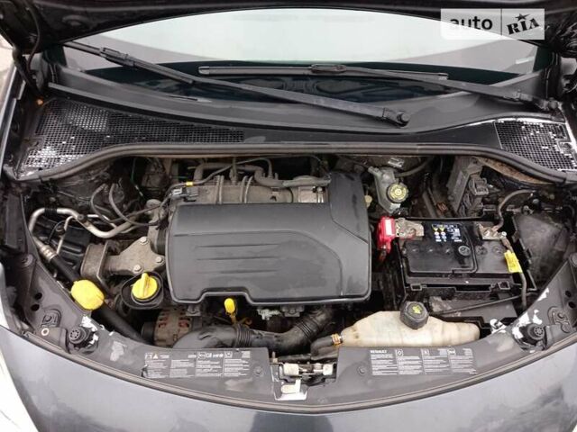 Сірий Рено Кліо, об'ємом двигуна 1.15 л та пробігом 246 тис. км за 3900 $, фото 11 на Automoto.ua