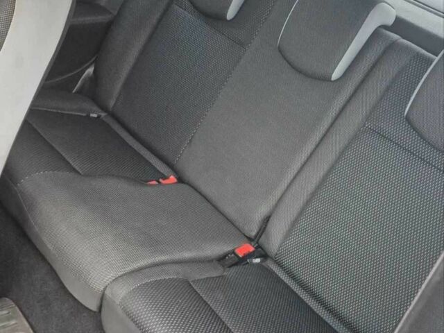 Сірий Рено Кліо, об'ємом двигуна 1.1 л та пробігом 166 тис. км за 3900 $, фото 4 на Automoto.ua