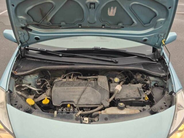 Сірий Рено Кліо, об'ємом двигуна 1.1 л та пробігом 166 тис. км за 3900 $, фото 15 на Automoto.ua