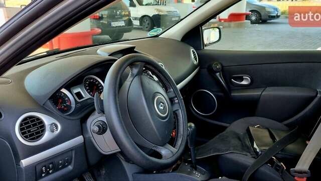 Серый Рено Клио, объемом двигателя 1.6 л и пробегом 179 тыс. км за 6550 $, фото 8 на Automoto.ua