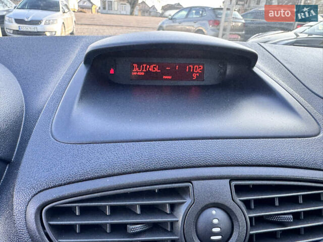 Серый Рено Клио, объемом двигателя 1.15 л и пробегом 130 тыс. км за 5100 $, фото 10 на Automoto.ua