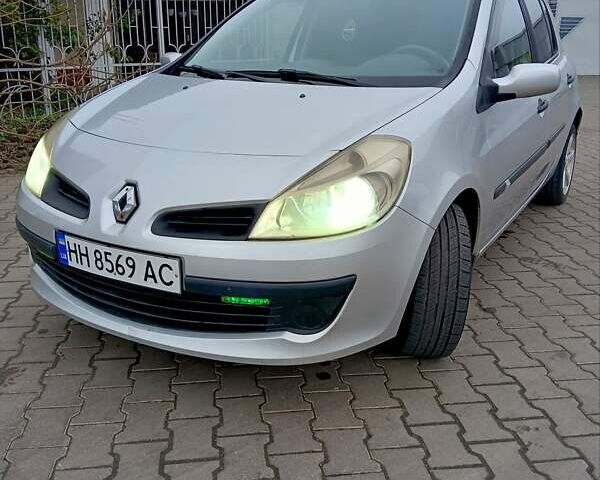 Сірий Рено Кліо, об'ємом двигуна 1.39 л та пробігом 265 тис. км за 3555 $, фото 6 на Automoto.ua