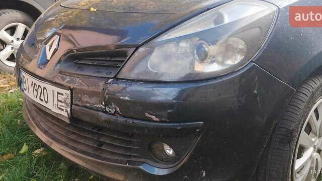 Серый Рено Клио, объемом двигателя 1.46 л и пробегом 167 тыс. км за 4200 $, фото 13 на Automoto.ua