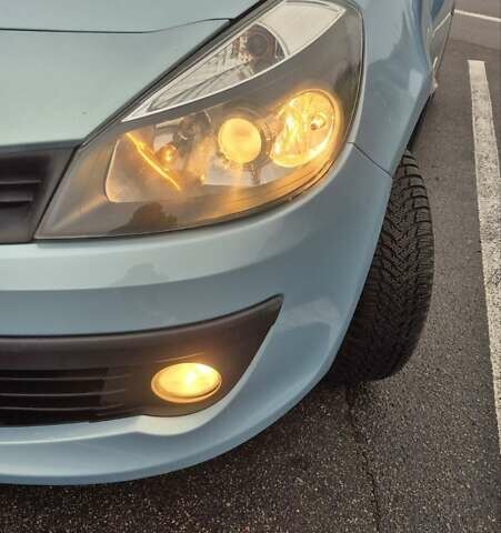 Сірий Рено Кліо, об'ємом двигуна 1.15 л та пробігом 166 тис. км за 3900 $, фото 5 на Automoto.ua