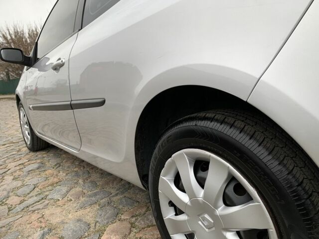 Сірий Рено Кліо, об'ємом двигуна 1.1 л та пробігом 300 тис. км за 3850 $, фото 13 на Automoto.ua