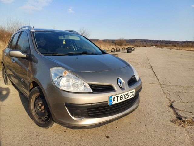 Сірий Рено Кліо, об'ємом двигуна 1.5 л та пробігом 189 тис. км за 5200 $, фото 3 на Automoto.ua