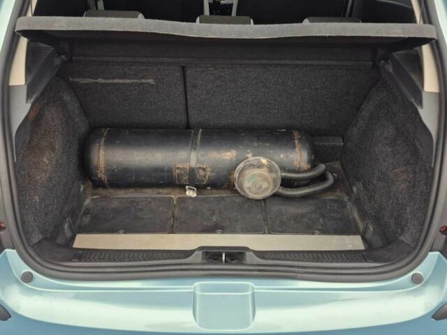 Сірий Рено Кліо, об'ємом двигуна 1.1 л та пробігом 166 тис. км за 3900 $, фото 14 на Automoto.ua