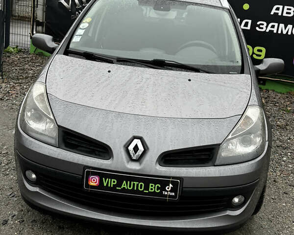 Серый Рено Клио, объемом двигателя 1.46 л и пробегом 249 тыс. км за 5900 $, фото 1 на Automoto.ua
