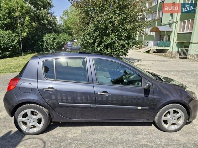 Сірий Рено Кліо, об'ємом двигуна 1.2 л та пробігом 175 тис. км за 5500 $, фото 19 на Automoto.ua