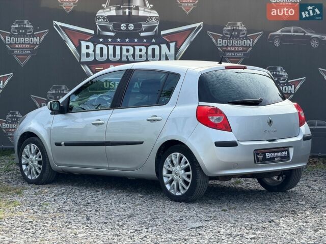 Сірий Рено Кліо, об'ємом двигуна 1.6 л та пробігом 173 тис. км за 6490 $, фото 12 на Automoto.ua