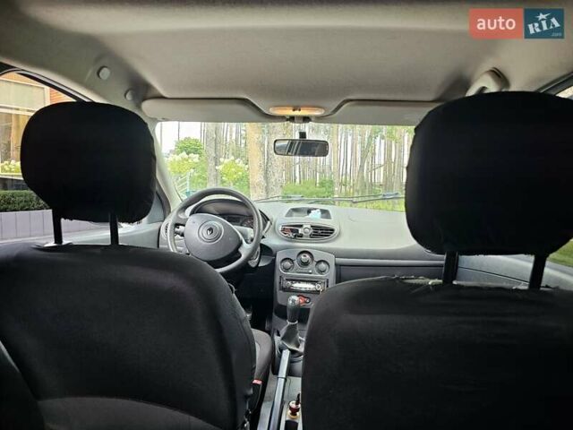 Сірий Рено Кліо, об'ємом двигуна 1.2 л та пробігом 193 тис. км за 5000 $, фото 3 на Automoto.ua