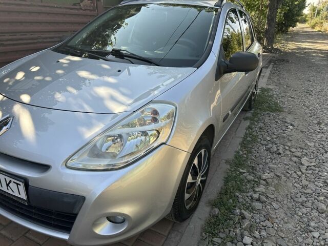 Сірий Рено Кліо, об'ємом двигуна 1.5 л та пробігом 322 тис. км за 5500 $, фото 6 на Automoto.ua