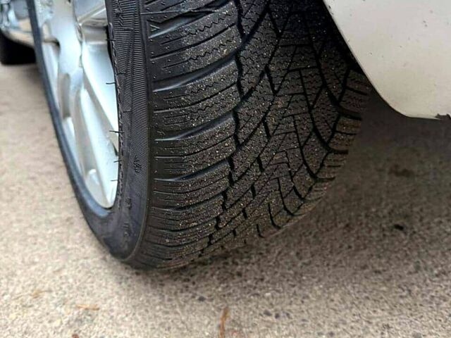 Сірий Рено Кліо, об'ємом двигуна 1.5 л та пробігом 250 тис. км за 4999 $, фото 8 на Automoto.ua