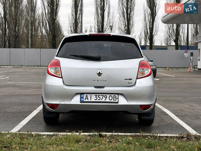 Сірий Рено Кліо, об'ємом двигуна 1.46 л та пробігом 214 тис. км за 4850 $, фото 3 на Automoto.ua