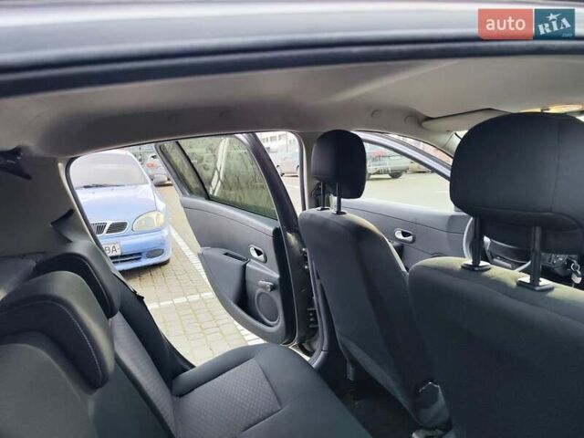 Сірий Рено Кліо, об'ємом двигуна 1.2 л та пробігом 160 тис. км за 4888 $, фото 22 на Automoto.ua
