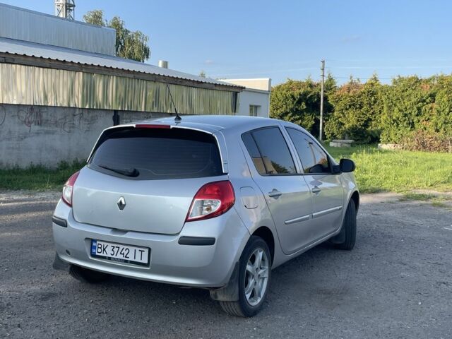Сірий Рено Кліо, об'ємом двигуна 1.5 л та пробігом 162 тис. км за 4550 $, фото 8 на Automoto.ua