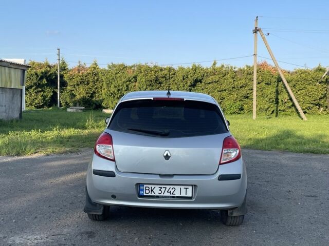 Сірий Рено Кліо, об'ємом двигуна 1.5 л та пробігом 162 тис. км за 4550 $, фото 7 на Automoto.ua