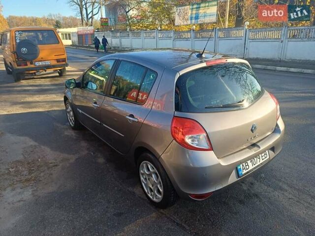 Сірий Рено Кліо, об'ємом двигуна 1.5 л та пробігом 233 тис. км за 4555 $, фото 12 на Automoto.ua