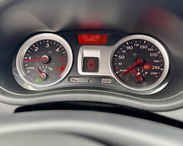 Сірий Рено Кліо, об'ємом двигуна 1.46 л та пробігом 237 тис. км за 4999 $, фото 10 на Automoto.ua