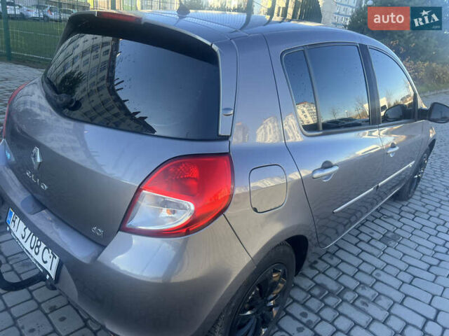 Серый Рено Клио, объемом двигателя 1.46 л и пробегом 279 тыс. км за 4750 $, фото 8 на Automoto.ua