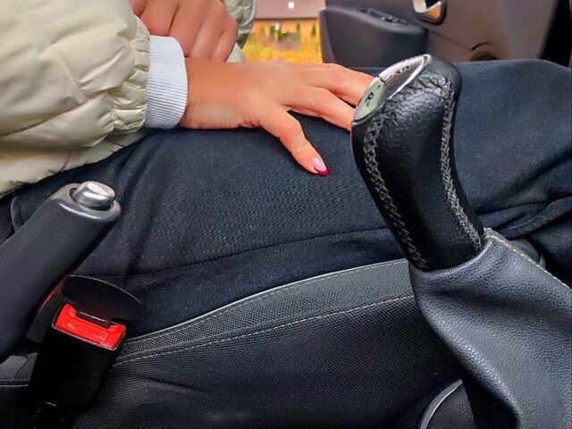 Серый Рено Клио, объемом двигателя 1.5 л и пробегом 279 тыс. км за 5200 $, фото 11 на Automoto.ua