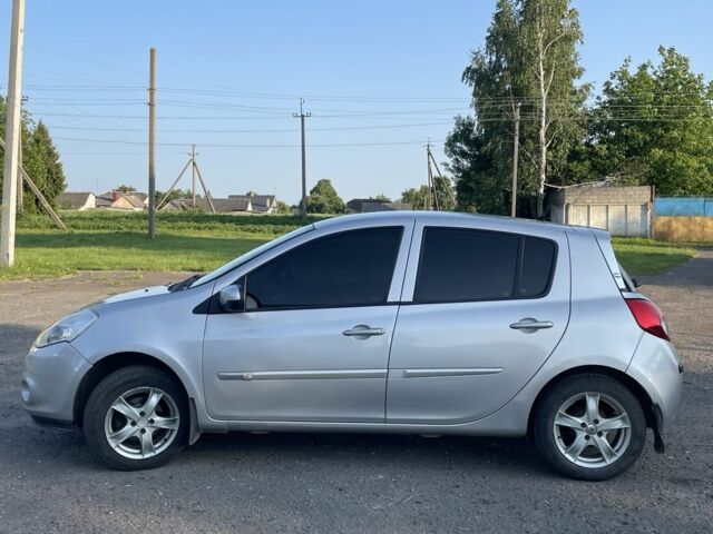 Сірий Рено Кліо, об'ємом двигуна 1.5 л та пробігом 162 тис. км за 4550 $, фото 4 на Automoto.ua