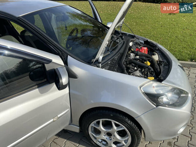 Сірий Рено Кліо, об'ємом двигуна 1.46 л та пробігом 185 тис. км за 5200 $, фото 10 на Automoto.ua
