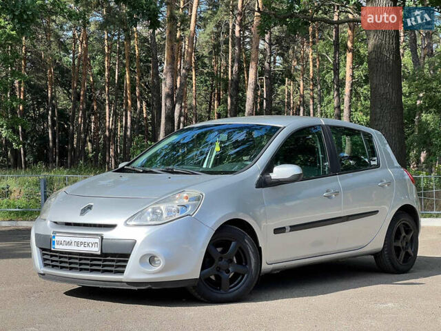 Серый Рено Клио, объемом двигателя 1.5 л и пробегом 198 тыс. км за 4700 $, фото 1 на Automoto.ua