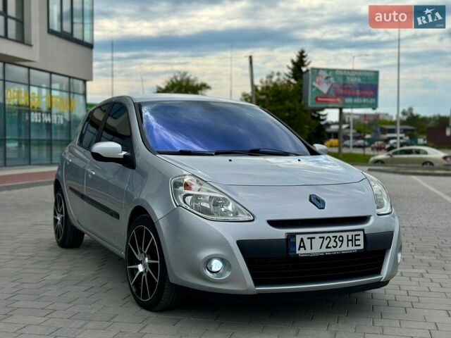 Сірий Рено Кліо, об'ємом двигуна 1.46 л та пробігом 290 тис. км за 5999 $, фото 1 на Automoto.ua