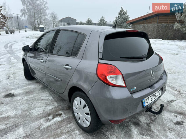 Серый Рено Клио, объемом двигателя 1.46 л и пробегом 279 тыс. км за 4750 $, фото 5 на Automoto.ua