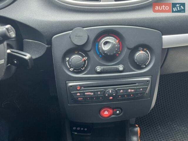 Сірий Рено Кліо, об'ємом двигуна 1.46 л та пробігом 270 тис. км за 4999 $, фото 7 на Automoto.ua