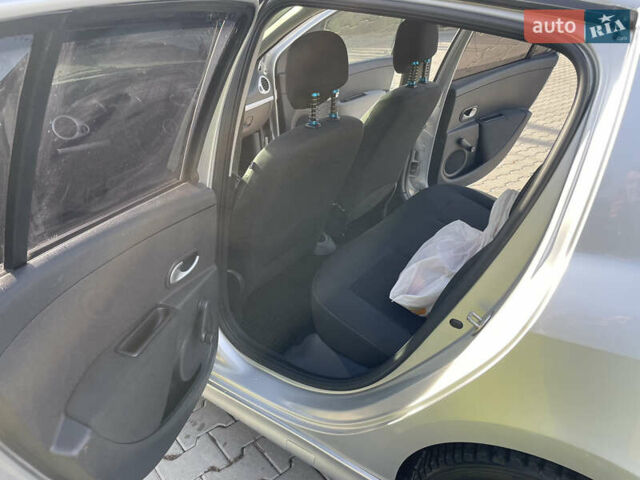 Сірий Рено Кліо, об'ємом двигуна 1.46 л та пробігом 185 тис. км за 5200 $, фото 12 на Automoto.ua