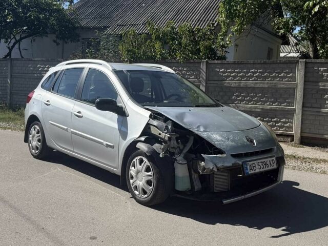Сірий Рено Кліо, об'ємом двигуна 1.1 л та пробігом 150 тис. км за 2911 $, фото 2 на Automoto.ua