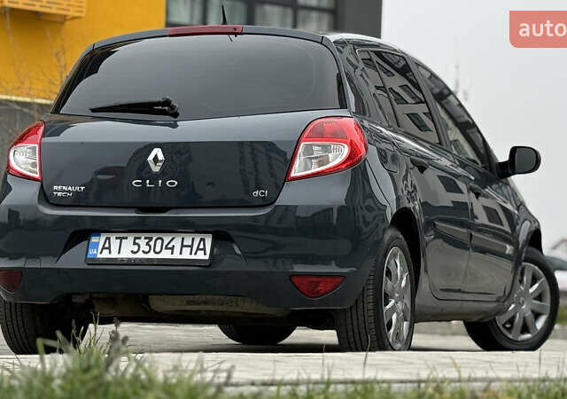 Серый Рено Клио, объемом двигателя 1.5 л и пробегом 243 тыс. км за 5650 $, фото 20 на Automoto.ua