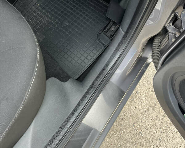 Сірий Рено Кліо, об'ємом двигуна 1.2 л та пробігом 117 тис. км за 5990 $, фото 14 на Automoto.ua